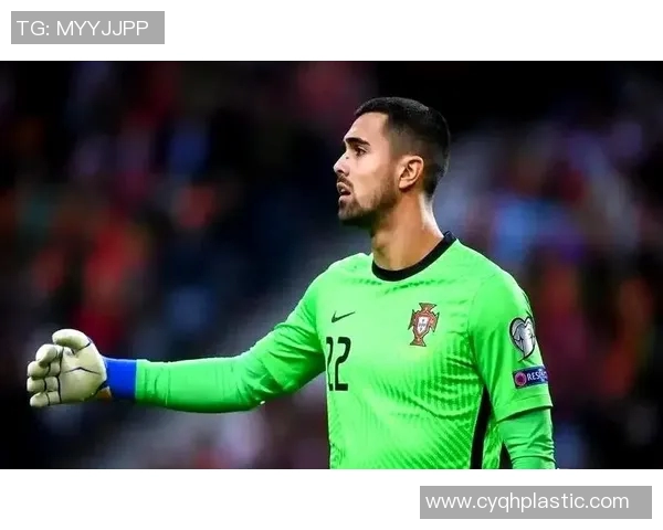 足球明星加盟沙特联赛引发热议谁是这位新星的背后故事